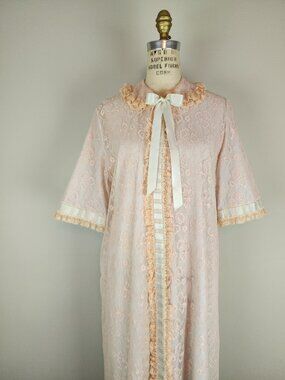 Romantic Vintage I. Magnin & Co Pastel + Pale Pink Lace Over Pale Blue Robe